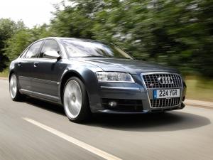 Audi S8 2005 года